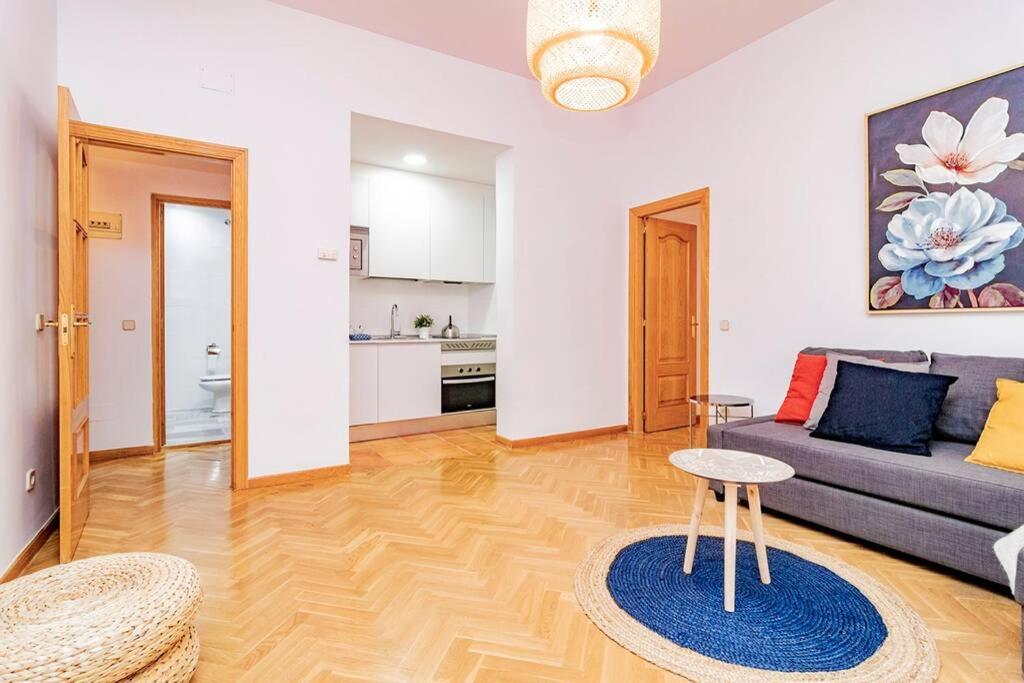 Encantador En Chueca Junto A Gran Via, Infantas 1-1 By Batuecas Apartment *